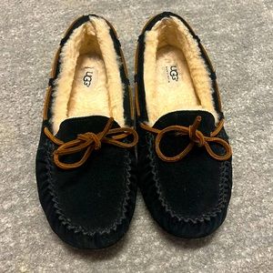COPY - Ugg moccasins